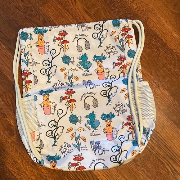 Vera Bradley Harry Potter Drawstring Backpack Gently used - Picture 2 of 6